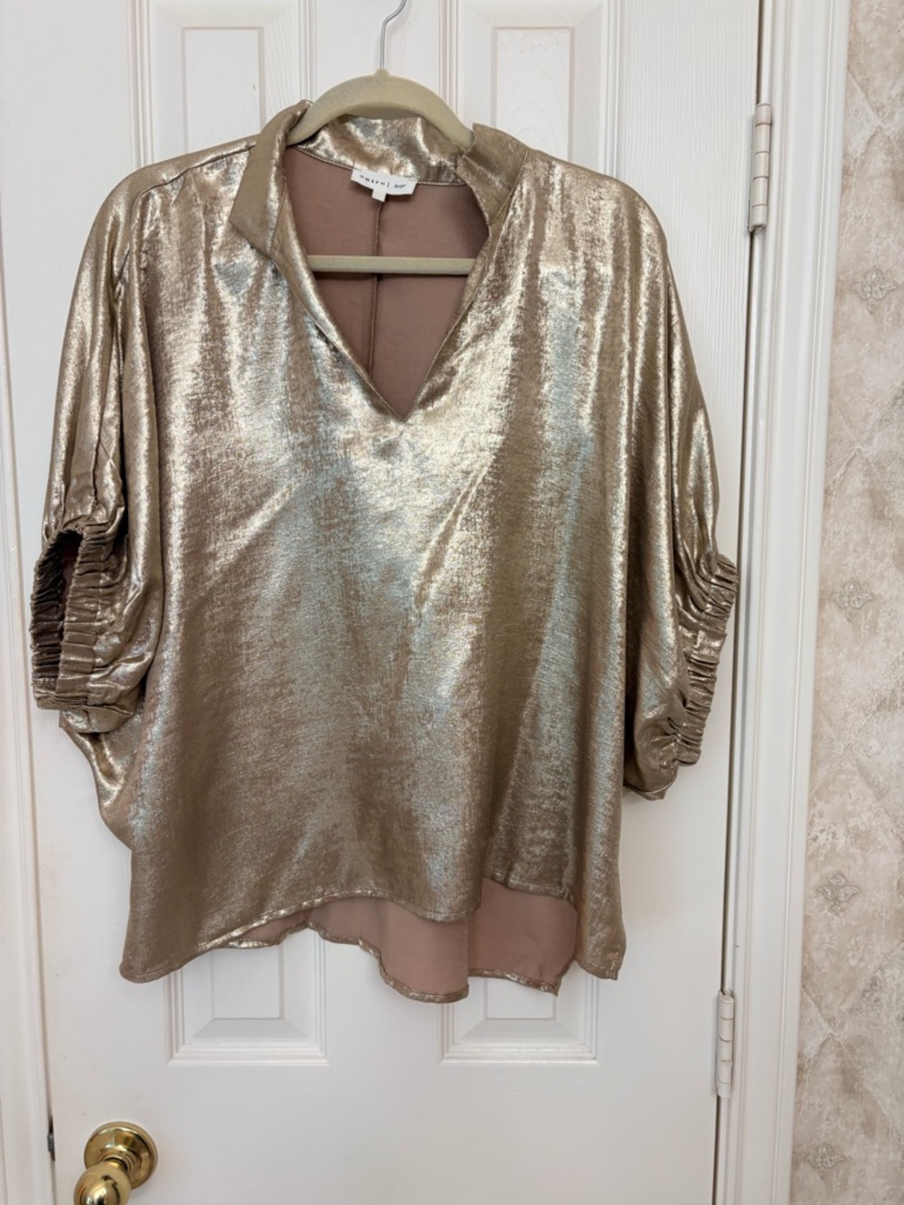 entro Metallic Gold V-Neck Ruched Sleeve Blouse